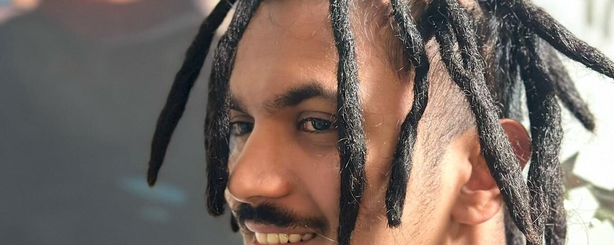 Dreadlock stylist Sydney